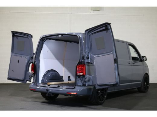 Volkswagen Transporter 2.0 TDI L2H1 204pk Bulli Automaat Trekhaak Lederen Stoelen Camera ActivLease financial lease