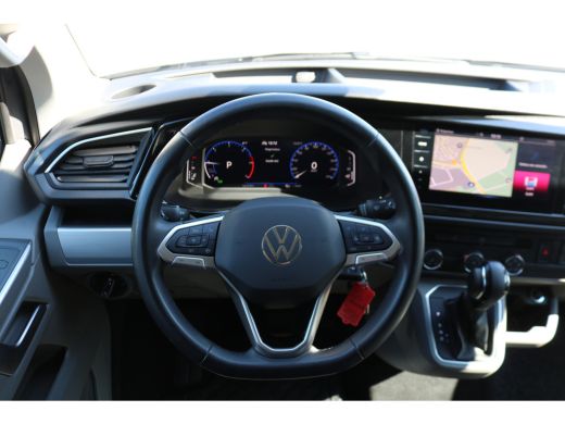 Volkswagen Transporter 2.0 TDI L2H1 204pk Bulli Automaat Trekhaak Lederen Stoelen Camera ActivLease financial lease