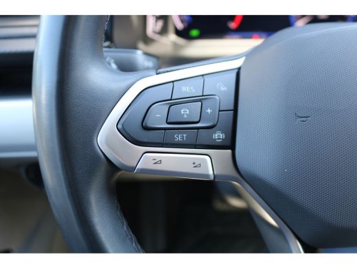 Volkswagen Transporter 2.0 TDI L2H1 204pk Bulli Automaat Trekhaak Lederen Stoelen Camera ActivLease financial lease