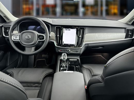 Volvo  V90 T6 Recharge AWD Ultra Bright | 20" | Nappa leder | Massage stoelen | 360 Camera | Trekhaak | Pano... ActivLease financial lease