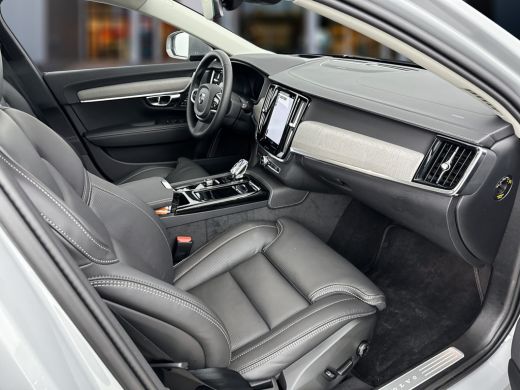 Volvo  V90 T6 Recharge AWD Ultra Bright | 20" | Nappa leder | Massage stoelen | 360 Camera | Trekhaak | Pano... ActivLease financial lease