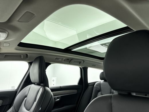 Volvo  V90 T6 Recharge AWD Ultra Bright | 20" | Nappa leder | Massage stoelen | 360 Camera | Trekhaak | Pano... ActivLease financial lease