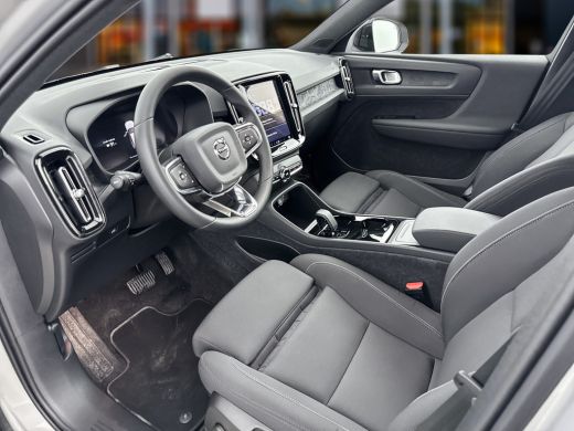 Volvo  XC40 Recharge Twin Plus 82 kWh | 408PK | Trekhaak | Adaptieve cruise | BLIS | Stoel/stuurverwarming | ... ActivLease financial lease