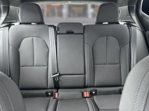 Volvo  XC40 Recharge Twin Plus 82 kWh | 408PK | Trekhaak | Adaptieve cruise | BLIS | Stoel/stuurverwarming | ... ActivLease financial lease
