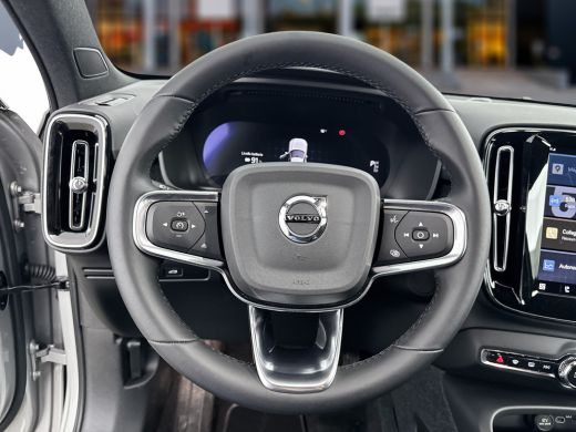Volvo  XC40 Recharge Twin Plus 82 kWh | 408PK | Trekhaak | Adaptieve cruise | BLIS | Stoel/stuurverwarming | ... ActivLease financial lease