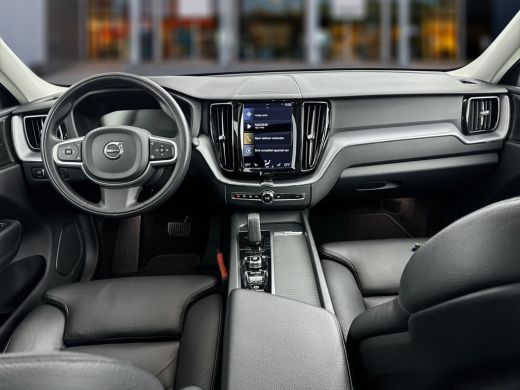 Volvo  XC60 B5 Momentum Exclusive | 19" | Panoramadak | Leder | Head-up | Harman Kardon | 360 Camera | Stoel/... ActivLease financial lease