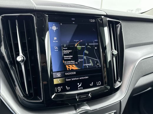 Volvo  XC60 B5 Momentum Exclusive | 19" | Panoramadak | Leder | Head-up | Harman Kardon | 360 Camera | Stoel/... ActivLease financial lease