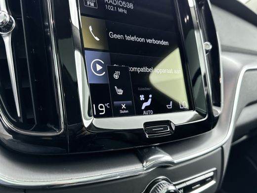 Volvo  XC60 B5 Momentum Exclusive | 19" | Panoramadak | Leder | Head-up | Harman Kardon | 360 Camera | Stoel/... ActivLease financial lease