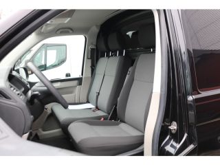 Volkswagen Transporter 2.0 TDI L2 H1 102pk Airco Trekhaak 52dkm