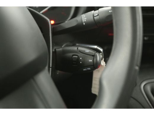 Citroën Berlingo 1.5 BlueHDI L2H1 Airco Cruise Carplay Parkeersensoren Elektrpakket Trekhaak ActivLease financial lease