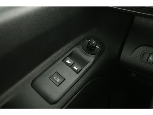 Citroën Berlingo 1.5 BlueHDI L2H1 Airco Cruise Carplay Parkeersensoren Elektrpakket Trekhaak ActivLease financial lease