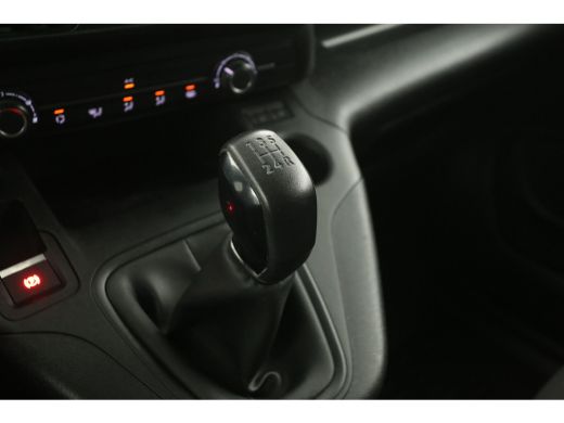 Citroën Berlingo 1.5 BlueHDI L2H1 Airco Cruise Carplay Parkeersensoren Elektrpakket Trekhaak ActivLease financial lease