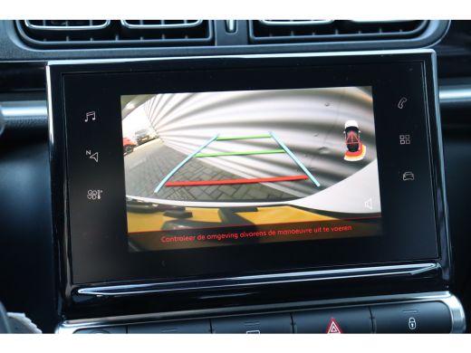 Citroën C3 1.2 PURETECH 83PK 5-DRS SHINE / NAVI / CLIMA / LED / PDC / 16" LMV / CAMERA / KEYLESS / WINTERPAK... ActivLease financial lease