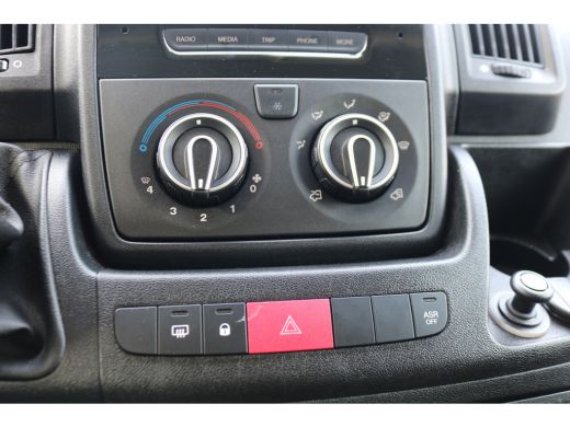 Citroën Jumper 2.0 BlueHDi L1 H1 Airco Navigatie Trekhaak ActivLease financial lease