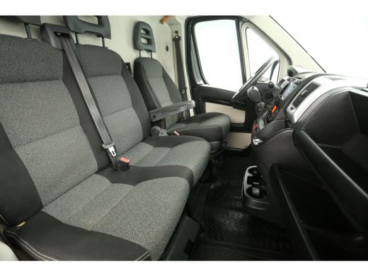 Fiat Ducato 30 2.3 MultiJet L2H2 Automaat Airco Camera Cruise Navigatie 3 Persoons Elektrpakket Trekhaak ActivLease financial lease