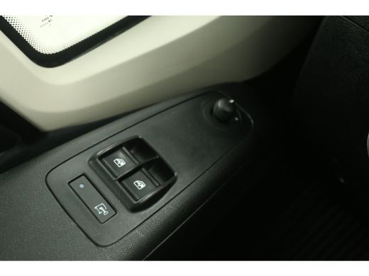 Fiat Ducato 30 2.3 MultiJet L2H2 Automaat Airco Camera Cruise Navigatie 3 Persoons Elektrpakket Trekhaak ActivLease financial lease