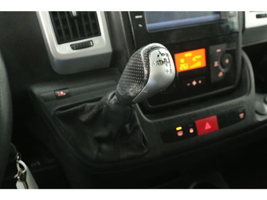 Fiat Ducato 30 2.3 MultiJet L2H2 Automaat Airco Camera Cruise Navigatie 3 Persoons Elektrpakket Trekhaak ActivLease financial lease
