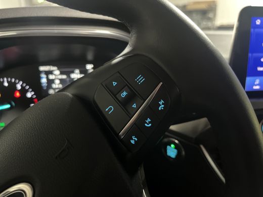 Ford Focus 1.0 EcoBoost Titanium 5-deurs | 100% dealer o.h. | LED-verlichting | Keyless-entry | Privacy-glas... ActivLease financial lease