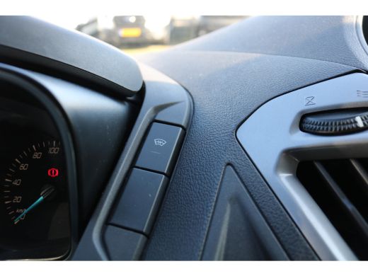 Ford Transit Custom 2.0 TDci 130pk L2 H1 Trend Airco 2.8T Trekhaak Euro 6 ActivLease financial lease