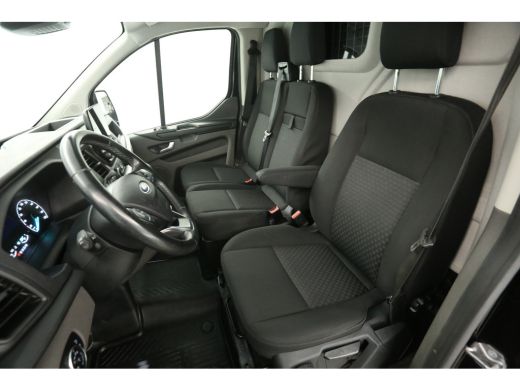 Ford Transit Custom 2.0 TDCI L1H1 170PK Automaat Airco LED Cruise Camera Carplay 3 Persoons PDC Elektrpakket Trekhaak ActivLease financial lease