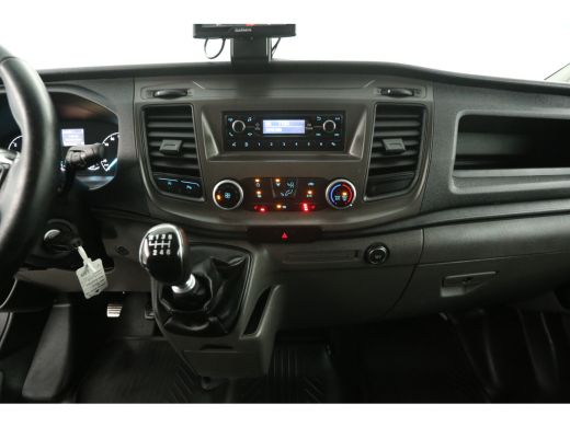 Ford Transit Custom 2.0 TDCI L1H1 Airco Cruise Camera Navigatie 3 Persoons PDC LED Elektrpakket Trekhaak ActivLease financial lease