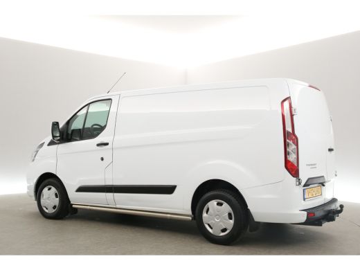 Ford Transit Custom 2.0 TDCI L1H1 Airco Cruise Camera Navigatie 3 Persoons PDC LED Elektrpakket Trekhaak ActivLease financial lease