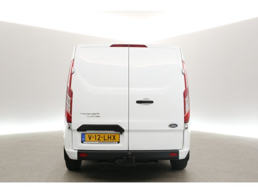 Ford Transit Custom 2.0 TDCI L1H1 Airco Cruise Camera Navigatie 3 Persoons PDC LED Elektrpakket Trekhaak ActivLease financial lease