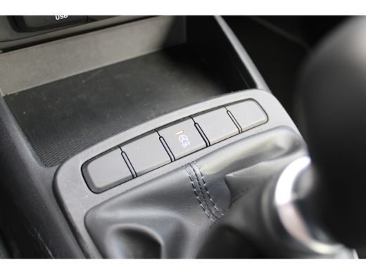 Hyundai i10 1.0 Comfort | CarPlay/Android Auto | Cruise Control | Airconditioning | LED Dagrijverlichting ActivLease financial lease