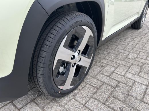 Hyundai Inster Evolve 49 kWh | Achteruitrijcamera | Adaptieve Cruise Control | Stoelverwarming | Stuurwielverwar... ActivLease financial lease