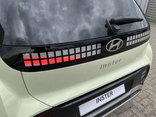 Hyundai Inster Evolve 49 kWh | Achteruitrijcamera | Adaptieve Cruise Control | Stoelverwarming | Stuurwielverwar... ActivLease financial lease