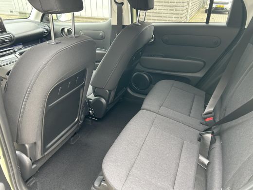 Hyundai Inster Evolve 49 kWh | Achteruitrijcamera | Adaptieve Cruise Control | Stoelverwarming | Stuurwielverwar... ActivLease financial lease