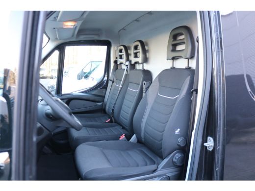 Iveco Daily 35S16 Hi-Matic Automaat Airco Navigatie 3.5T Trekhaak ActivLease financial lease