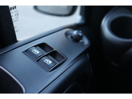 Iveco Daily 35S16 Hi-Matic Automaat Airco Navigatie 3.5T Trekhaak ActivLease financial lease