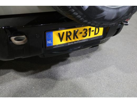Land Rover Defender 3.0 D300 110 MHEV S Grijs Kenteken BPM Vrij ActivLease financial lease
