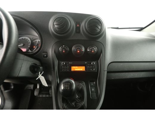 Mercedes Citan 109 CDI BlueEFFICIENCY L1H1 Airco Parkeersensoren Elektrpakket Schuifdeur Trekhaak ActivLease financial lease