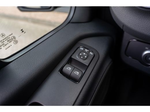 Mercedes Sprinter 317 1.9 CDI L2H2 170PK AUT 3,5T trekgewicht, Distronic, 10,25 MBUX, Navigatie, LED, side assist, ... ActivLease financial lease