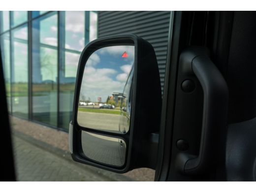 Mercedes Sprinter 317 1.9 CDI L2H2 170PK AUT 3,5T trekgewicht, Distronic, 10,25 MBUX, Navigatie, LED, side assist, ... ActivLease financial lease