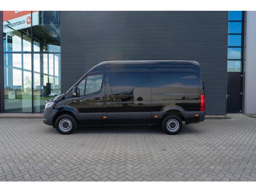 Mercedes Sprinter 317 1.9 CDI L2H2 170PK AUT 3,5T trekgewicht, Distronic, 10,25 MBUX, Navigatie, LED, side assist, ... ActivLease financial lease