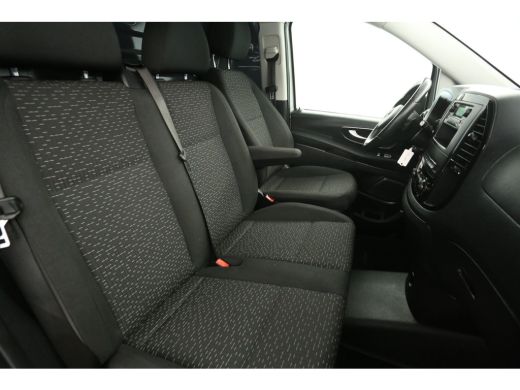 Mercedes Vito 114 CDI Lang 136PK Automaat Airco Cruise 3 Persoons 2xSchuifdeur 18''LMV Trekhaak ActivLease financial lease