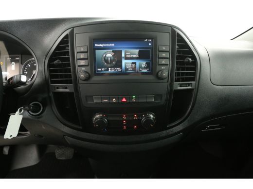 Mercedes Vito 114 CDI Lang Automaat Airco Camera Carplay Cruise Leder 3 Persoons Elektrpakket Sidebars ActivLease financial lease
