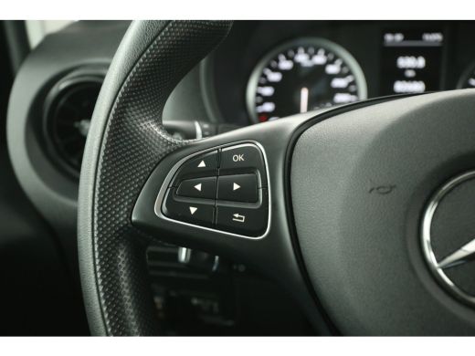 Mercedes Vito 114 CDI Lang Automaat Airco Camera Carplay Cruise Leder 3 Persoons Elektrpakket Sidebars ActivLease financial lease