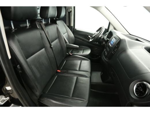Mercedes Vito 114 CDI Lang Automaat Airco Camera Cruise Carplay Navi Trekhaak 18''LMV Leder 3 Persoons Stoelverw. ActivLease financial lease