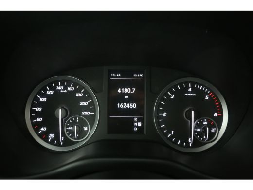 Mercedes Vito 114 CDI Lang Automaat Airco Camera Cruise Carplay Navi Trekhaak 18''LMV Leder 3 Persoons Stoelverw. ActivLease financial lease