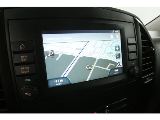 Mercedes Vito 114 CDI Lang Automaat Airco Camera Cruise Carplay Navi Trekhaak 18''LMV Leder 3 Persoons Stoelverw. ActivLease financial lease