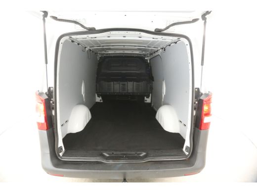 Mercedes Vito 114 CDI Lang Automaat Airco Cruise 3 Persoons Elektrpakket Stoelverw. Trekhaak ActivLease financial lease