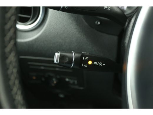 Mercedes Vito 114 CDI Lang Automaat Airco Cruise 3 Persoons Stoelverw. Elektrpakket Trekhaak ActivLease financial lease