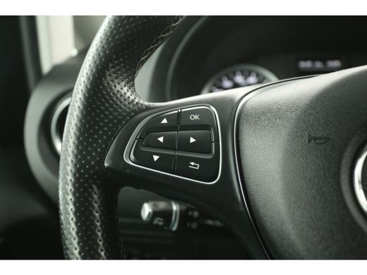 Mercedes Vito 114 CDI Lang Automaat Airco Cruise Camera Navi 3 Persoons Stoelverw. Elektrpakket Trekhaak ActivLease financial lease