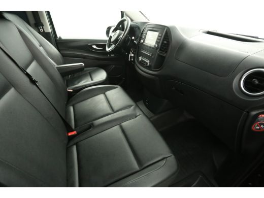 Mercedes Vito 119 CDI Lang 191PK Automaat Airco Camera Carplay Cruise Navi 18''LMV 3 Persoons PDC Trekhaak ActivLease financial lease