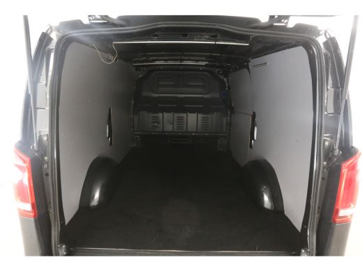 Mercedes Vito 119 CDI Lang 191PK Automaat Clima Camera Cruise Navi PDC 18"LMV Leder Stoelverw. Trekhaak ActivLease financial lease