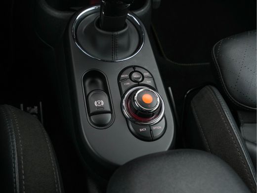 Mini Mini Electric Charged 33 kWh [ 3-Fase ] (INCL-BTW) *HEAD-UP | HARMAN/KARDON-AUDIO | LEATHER-ALCANTARA | MATRIX-... ActivLease financial lease